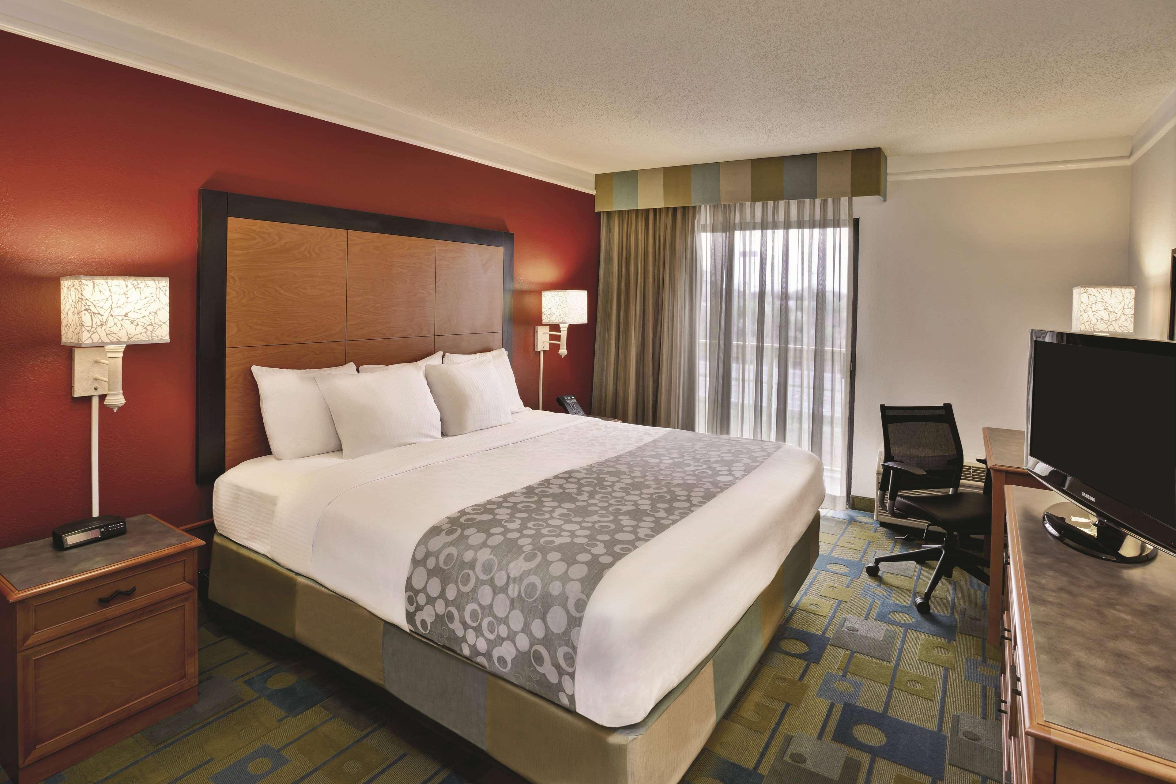 La Quinta Inn & Suites By Wyndham Kingsport Tricities Airport Екстер'єр фото